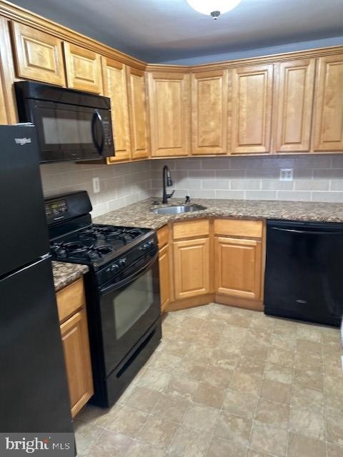 OVERBROOK PARK - Residential Lease