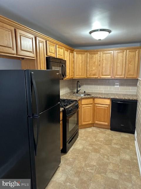 OVERBROOK PARK - Residential Lease