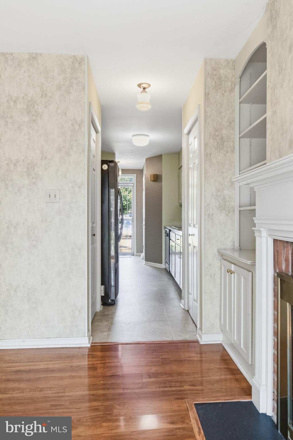 WILLIAMSBURG NORTH - Residential