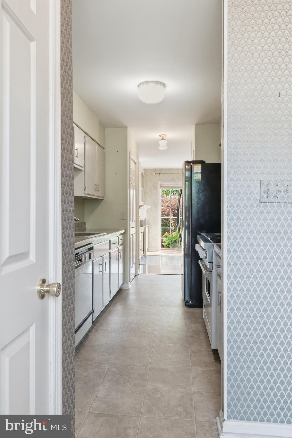 WILLIAMSBURG NORTH - Residential