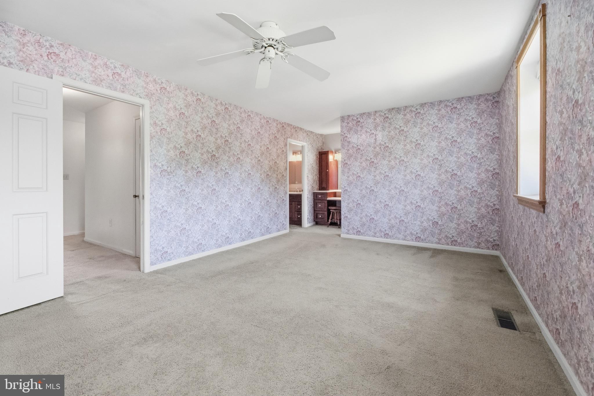 WILLIAMSBURG NORTH - Residential