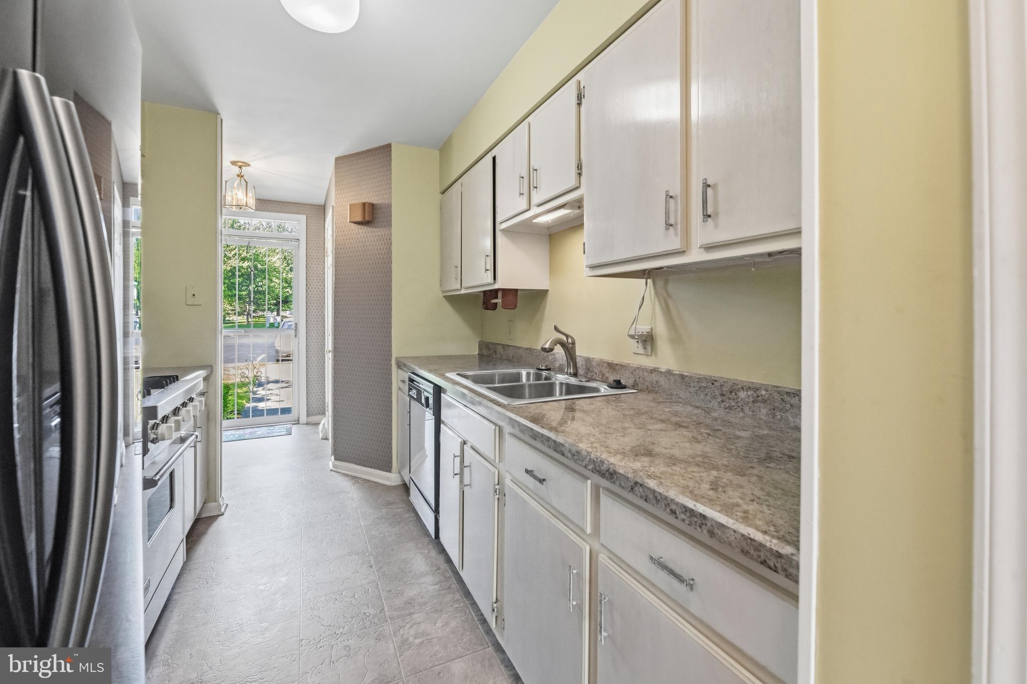 WILLIAMSBURG NORTH - Residential