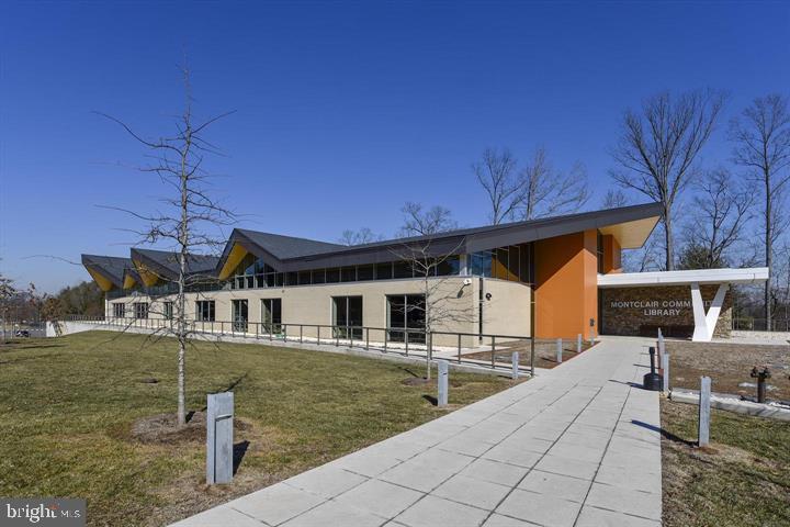 MONTCLAIR ST3 - Residential