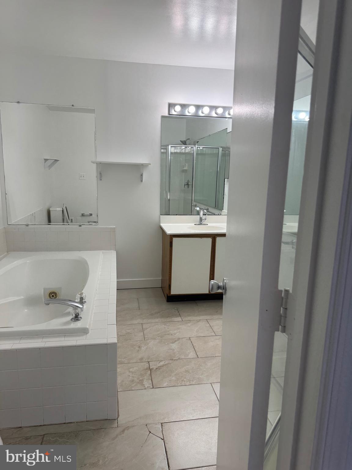 7951 OTTER COVE COURT