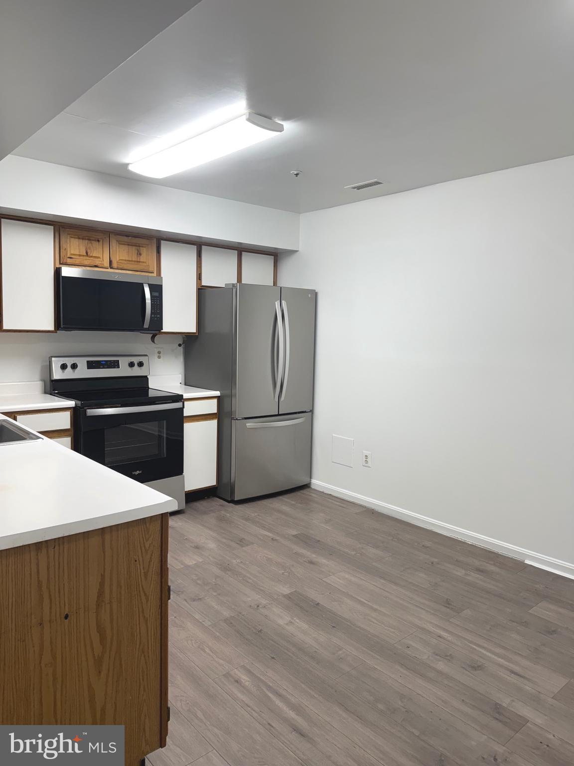 7951 OTTER COVE COURT