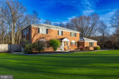 1405 Georgian Drive, Moorestown, NJ MLS: NJBL2082840