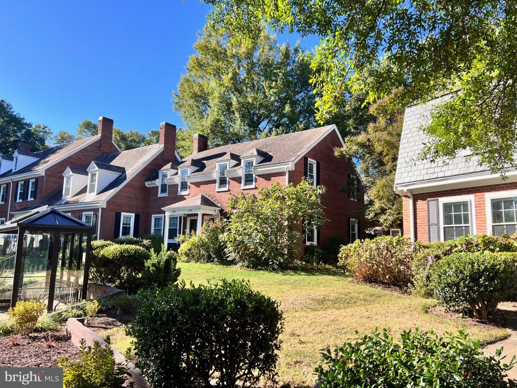 Photo of 4310 36th Street S, ARLINGTON, VA 22206 (MLS # VAAR2065074)
