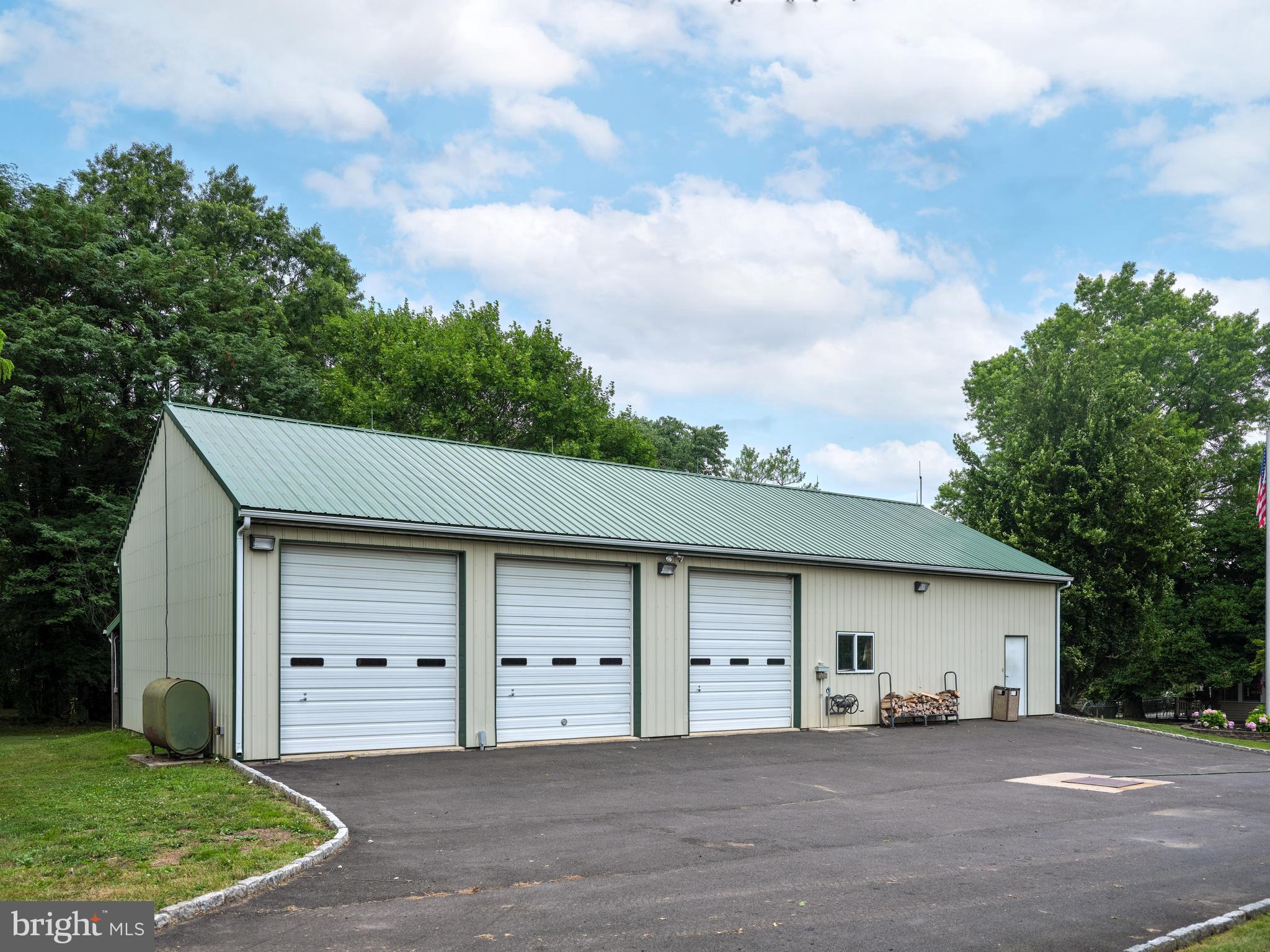 GERMINAL COLONY - Residential