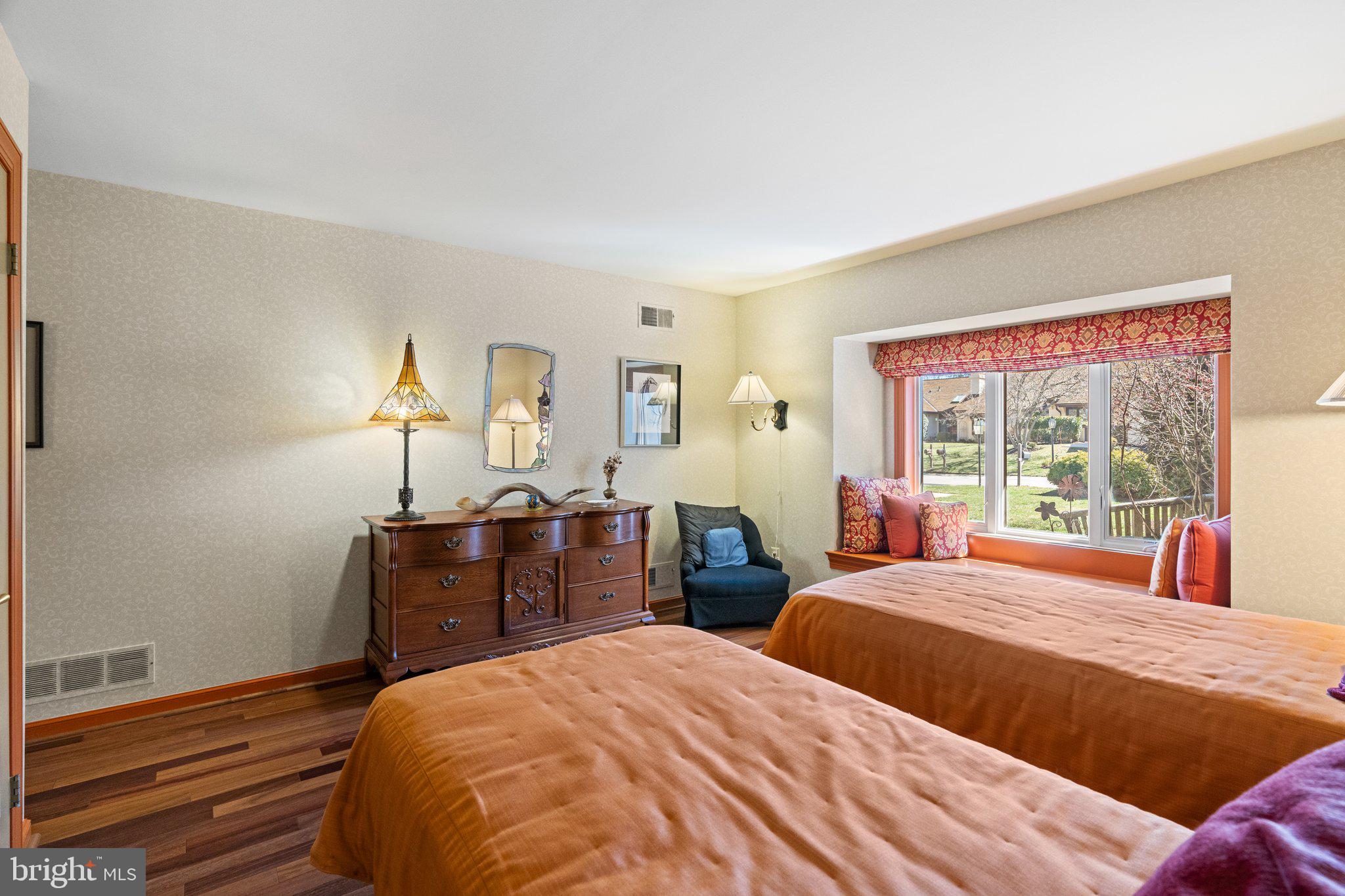 WHITPAIN FARM - Residential