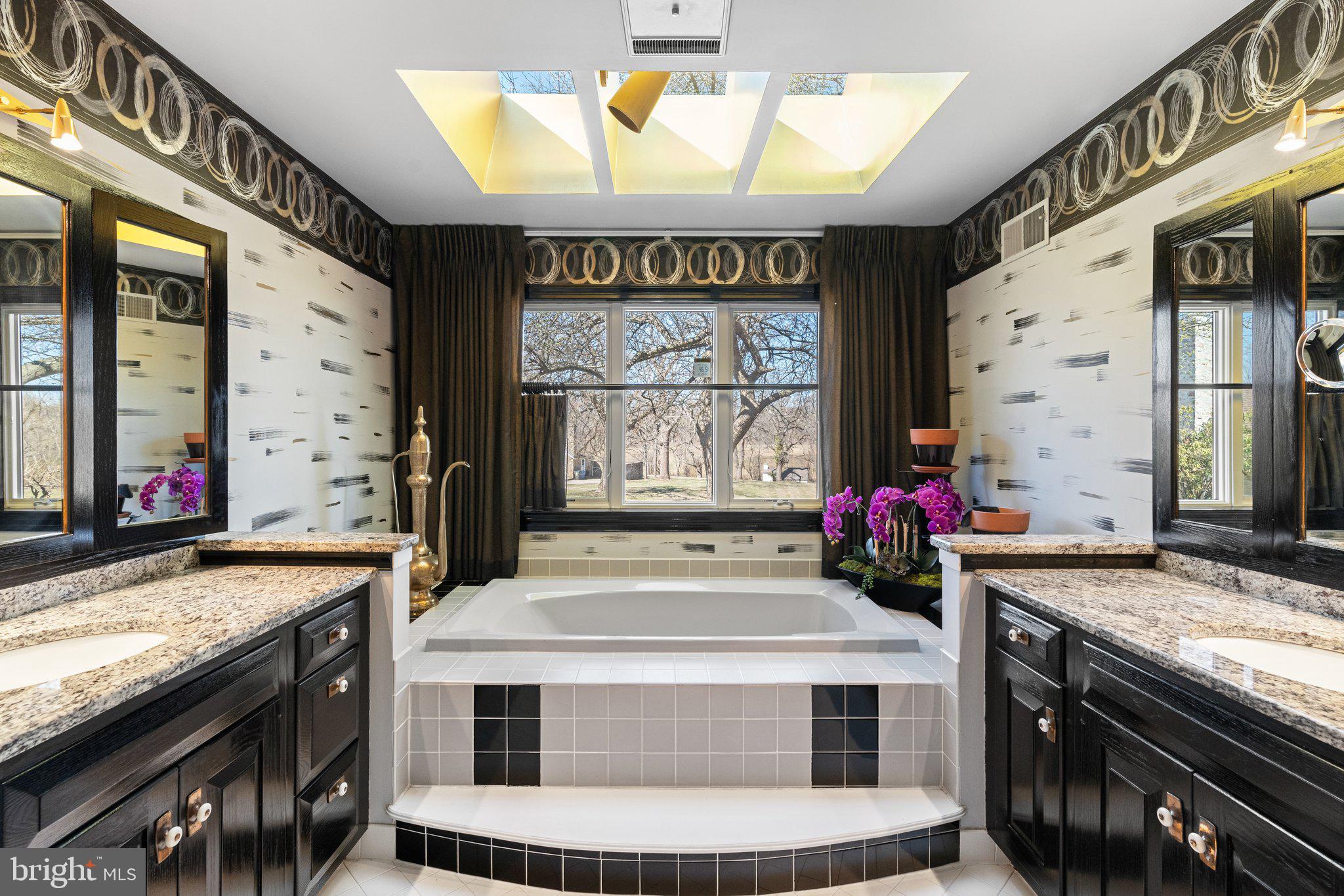 WHITPAIN FARM - Residential