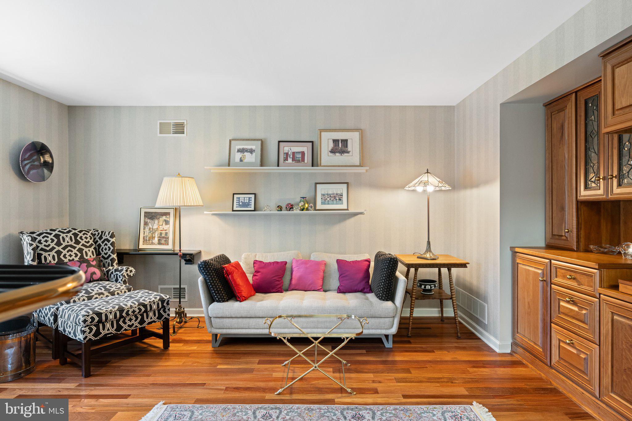 WHITPAIN FARM - Residential