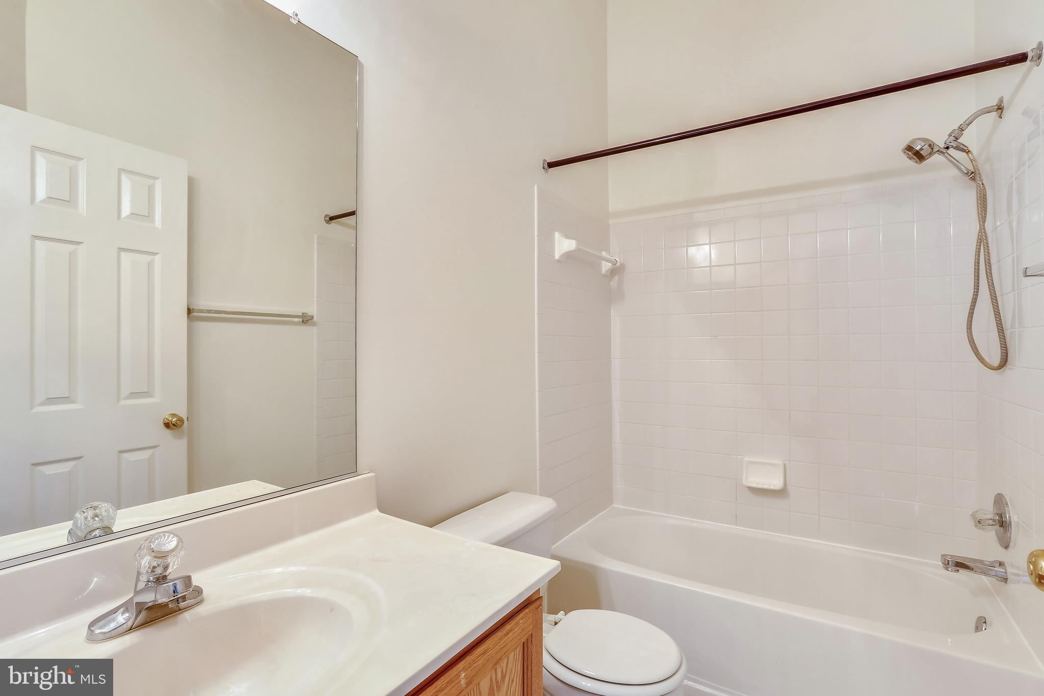 20606 DUCK POND PLACE 5-504