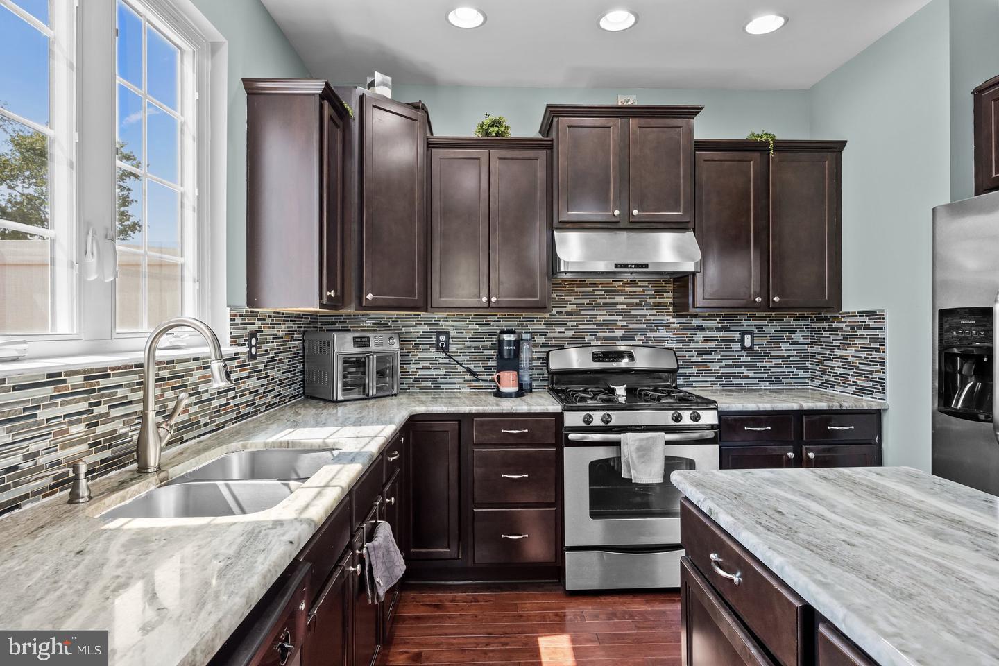 COUNTRY VIEW ESTATES - Residential