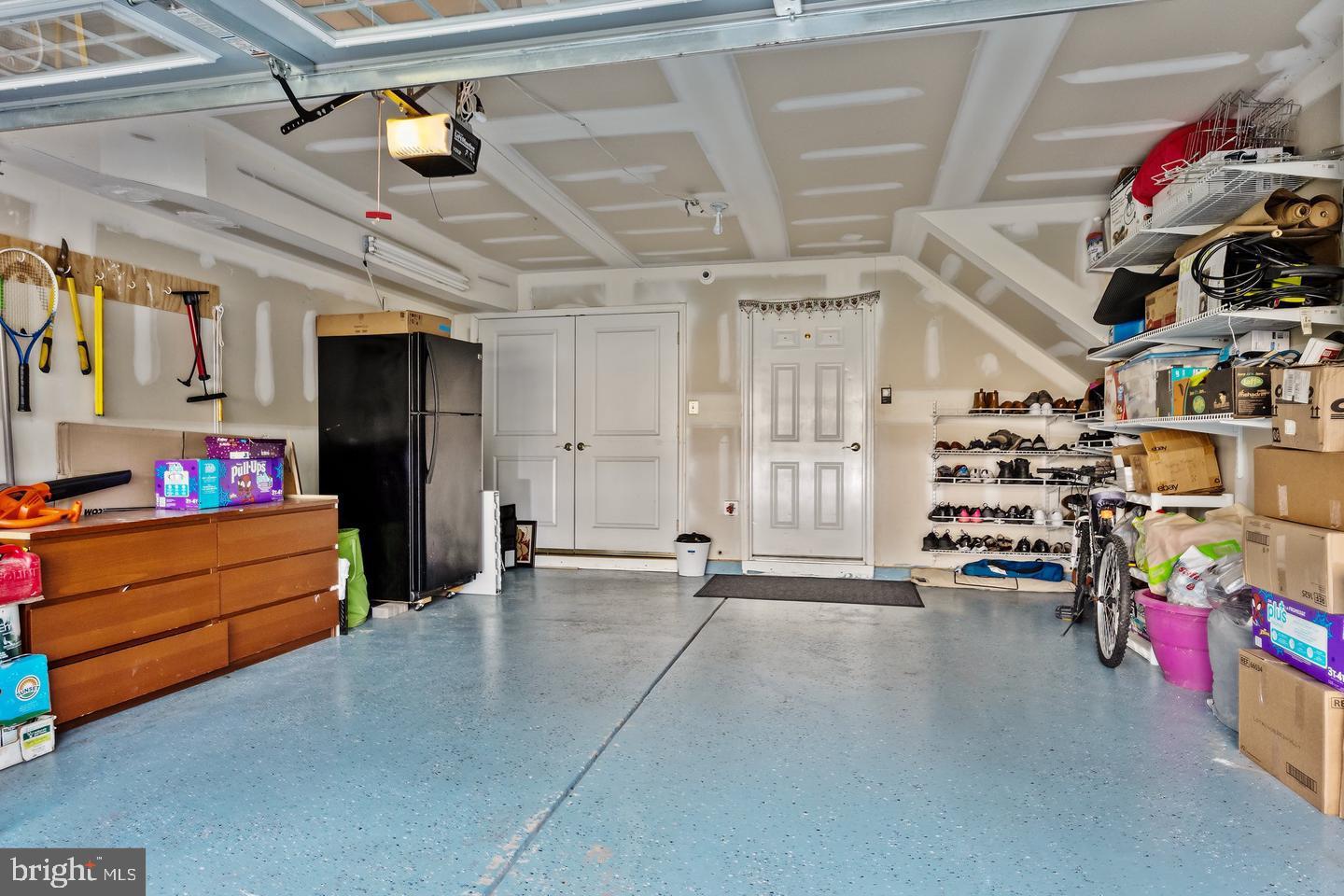 COUNTRY VIEW ESTATES - Residential