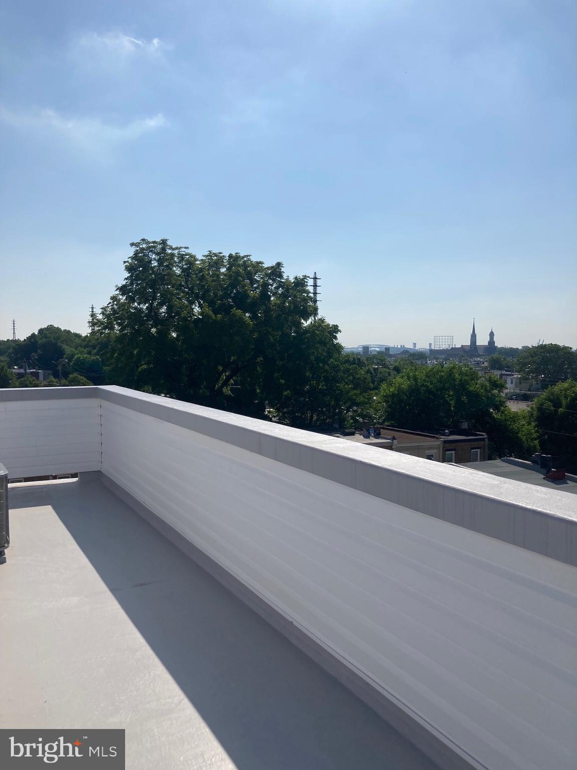 PORT RICHMOND - Residential Lease