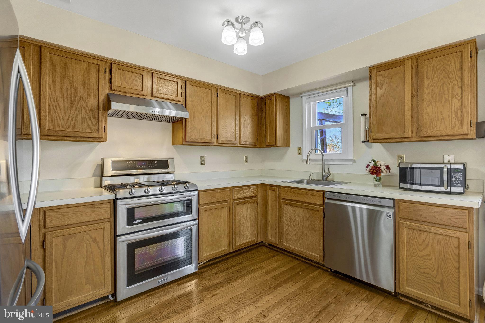 KEENE MILL OVERLOOK - Residential Lease