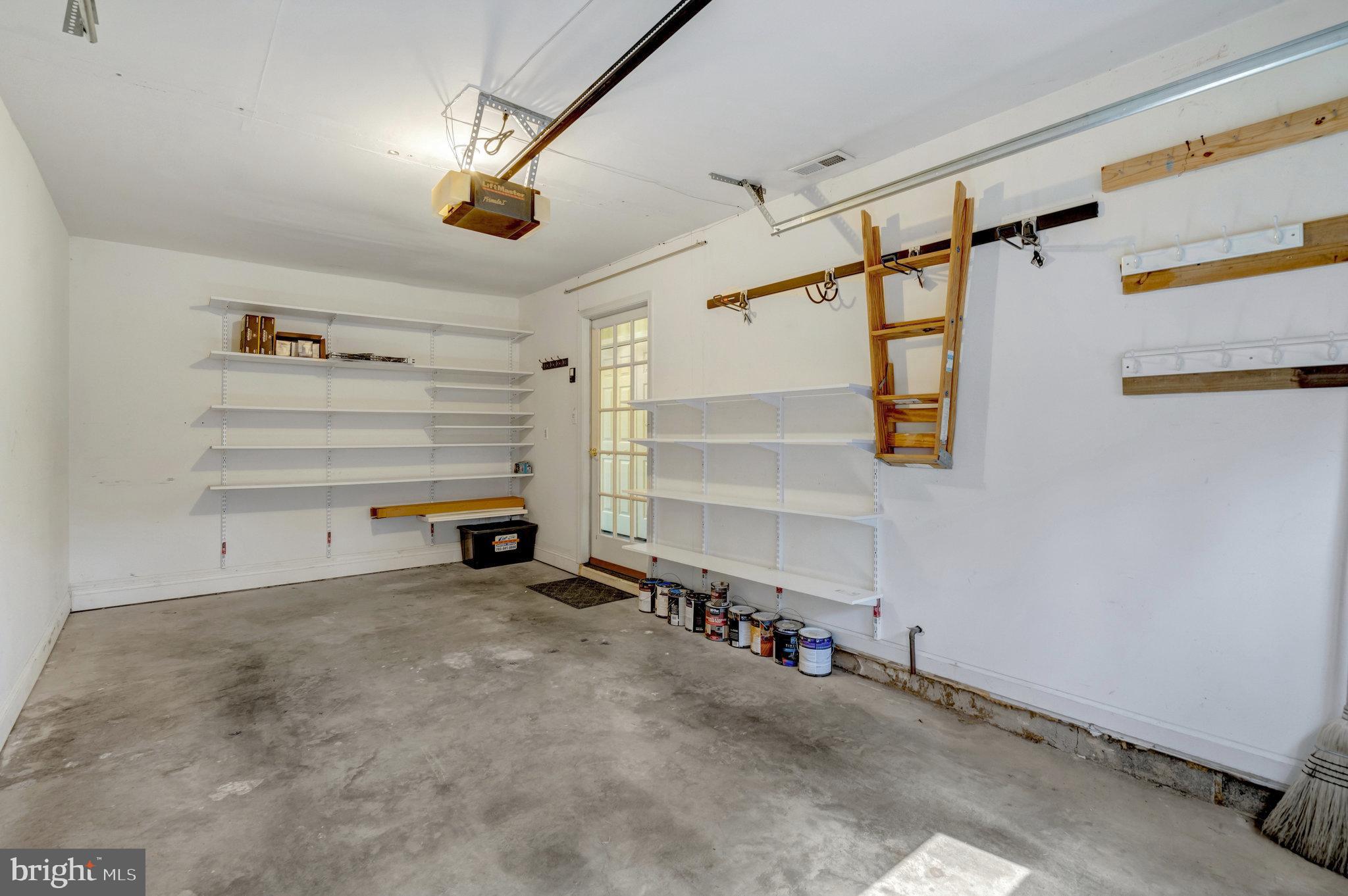 KEENE MILL OVERLOOK - Residential Lease