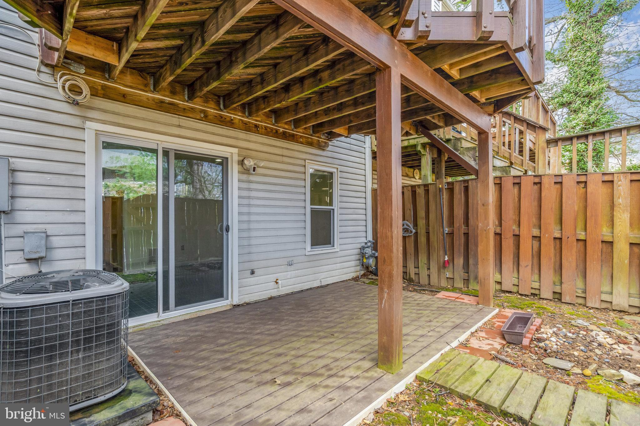 KEENE MILL OVERLOOK - Residential Lease