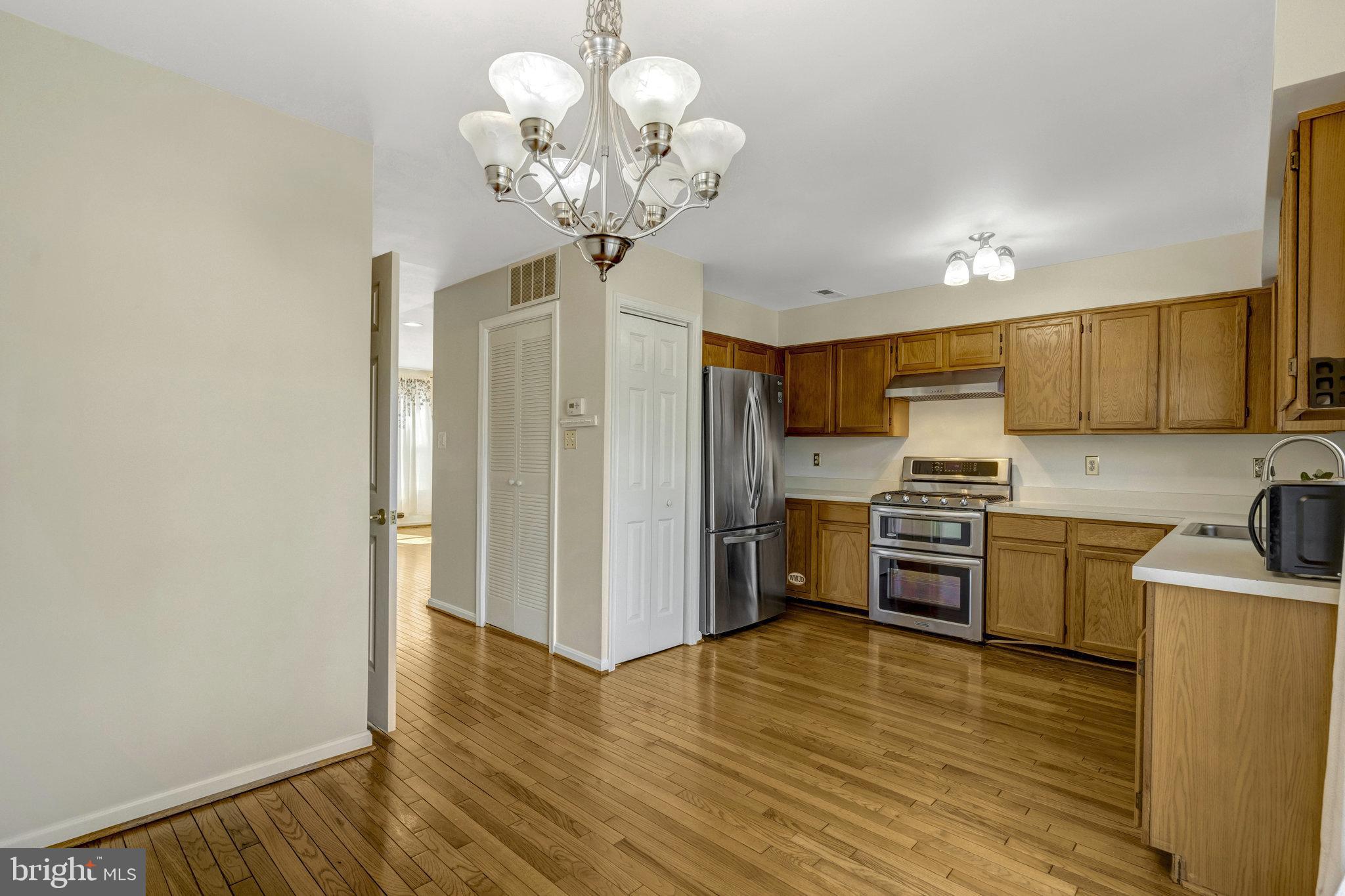 KEENE MILL OVERLOOK - Residential Lease