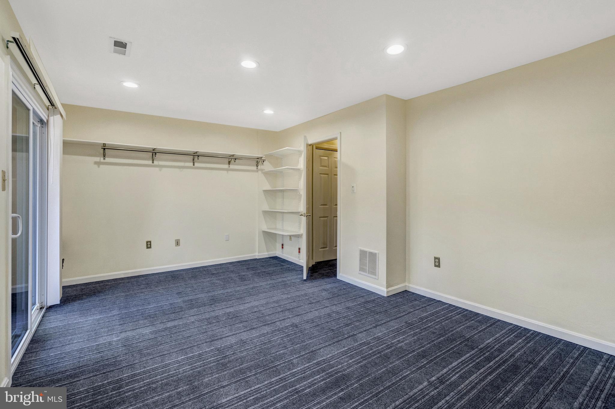 KEENE MILL OVERLOOK - Residential Lease