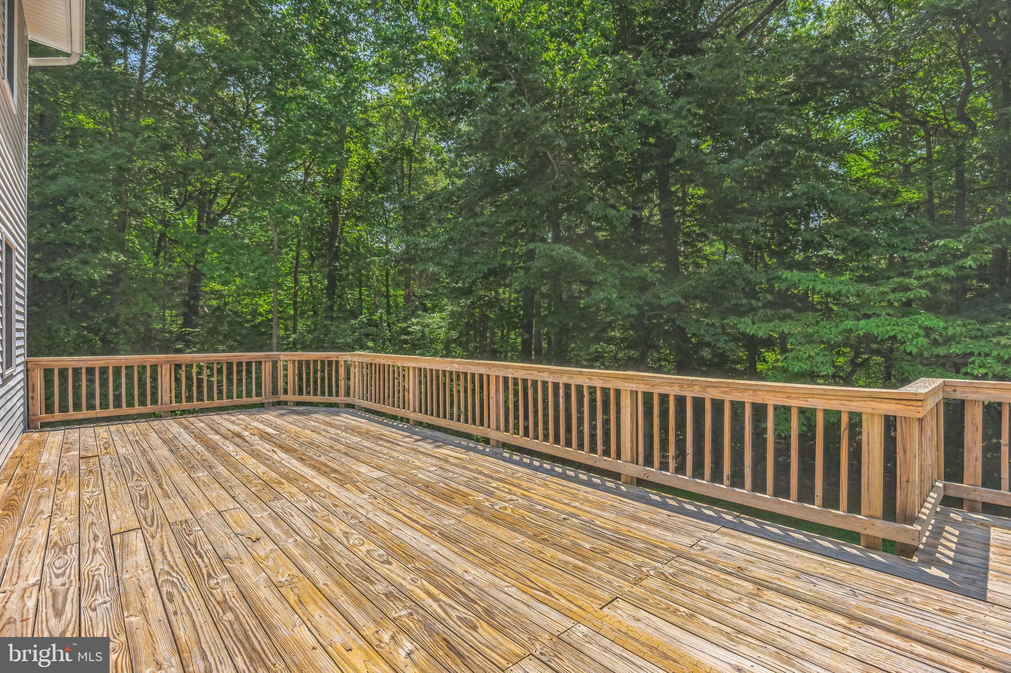 MUTUAL ESTATES - Residential