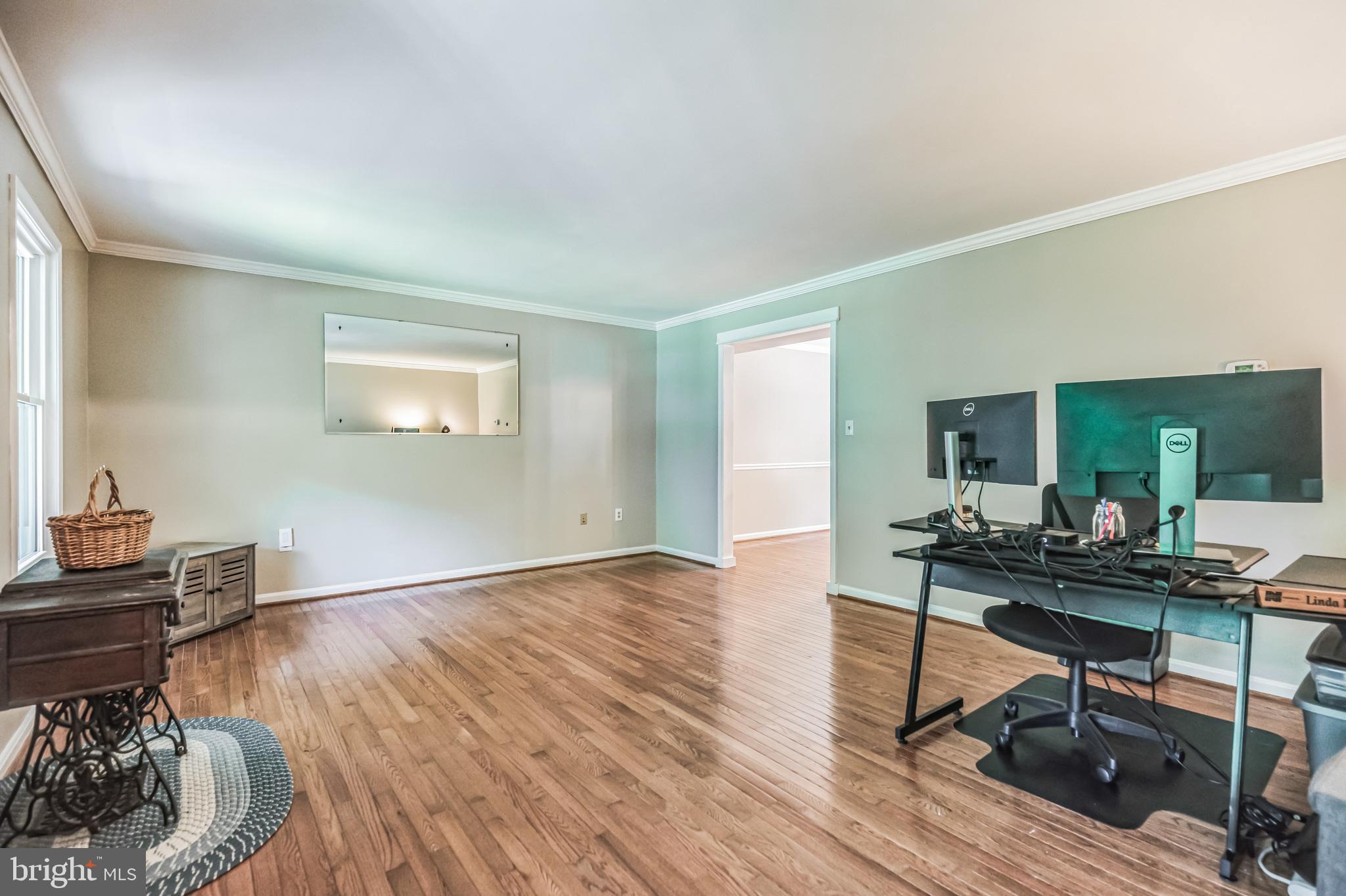 MUTUAL ESTATES - Residential