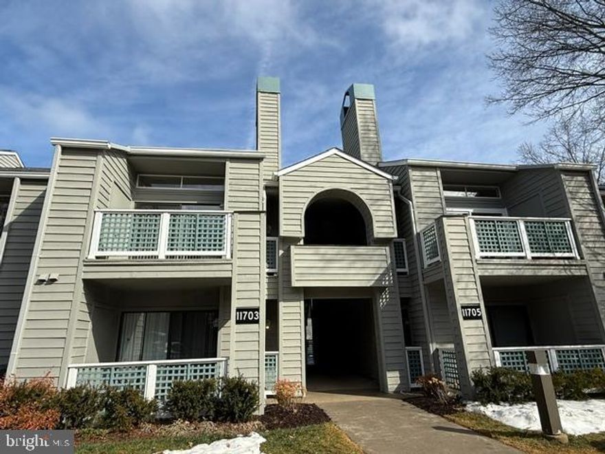 Welcome home to this bright, spacious one-bedroom condo in Summerchase. Move-in ready, it offers abundant natural light, a front balcony with open views, and space to relax or enjoy your coffee. Conveniently located near the Northpoint pool, amenities, transit, shopping center, coffee shops, and parks, ideal for simple living. Features include high vaulted ceilings, double closets in bedroom and newer washer and dryer. A vibrant community, walkable trails, free ample parking, pet-friendly policies, multiple pools, tennis courts, and low HOA fees make this condo a desirable place to live.
This charming condo is perfect for anyone seeking comfort and convenience at an affordable price point. The large sliding door and windows fill the living areas with sunlight throughout the day, creating a warm and inviting atmosphere. Enjoy your mornings on the private balcony, taking in peaceful scenery or catching up with friends over coffee. The kitchen provides plenty of storage and counter space, making meal preparation easy and enjoyable.
The Reston Town Center and the surrounding neighborhood are lively yet peaceful, offering a variety of restaurants, stores, and a movie theater within minutes. Excellent transit connections make commuting effortless, whether you're heading to work or exploring the city. Outdoor enthusiasts will appreciate the proximity to scenic parks, lakes, and well-maintained trails ideal for jogging, cycling, or weekend strolls.
The Summerchase community is known for its friendly neighbors, providing opportunities to meet new people. With multiple sparkling pools and well-kept tennis courts in Reston, you can easily stay active. Generous parking ensures guests and residents never have trouble finding a spot, and the pet-friendly approach means your furry companions are welcome too. Low association fees add to this property's appeal, making it a smart choice for first-time buyers or those looking to downsize without sacrificing quality of life.