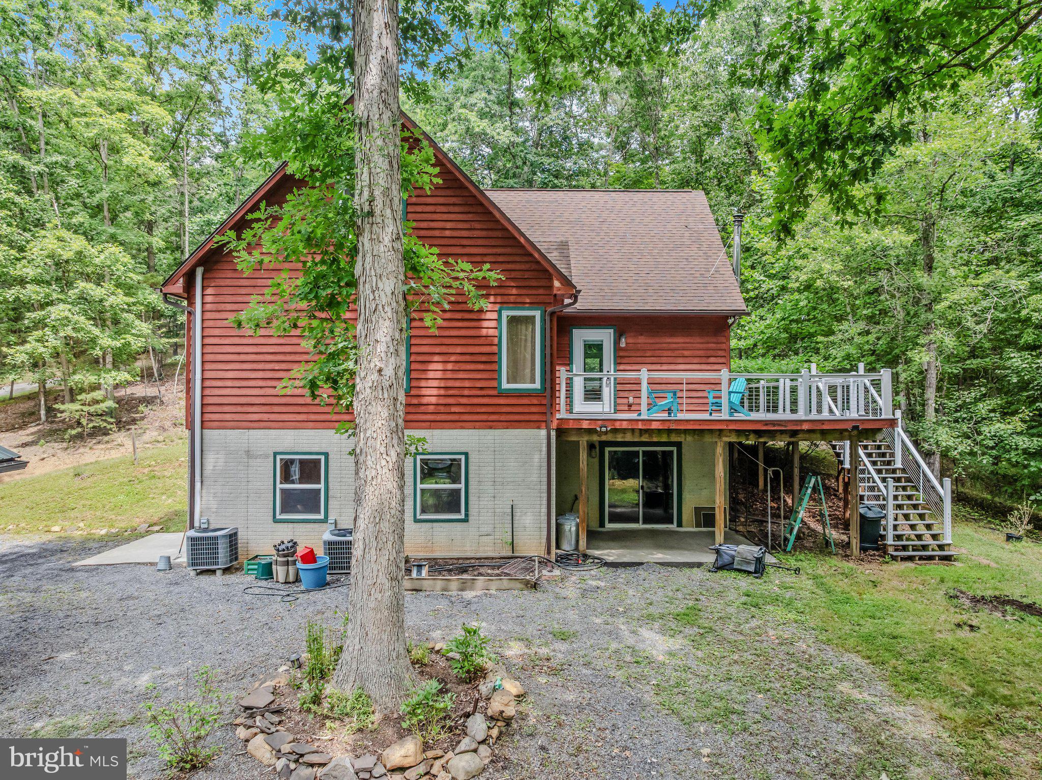 175 CHASE WOODS LANE