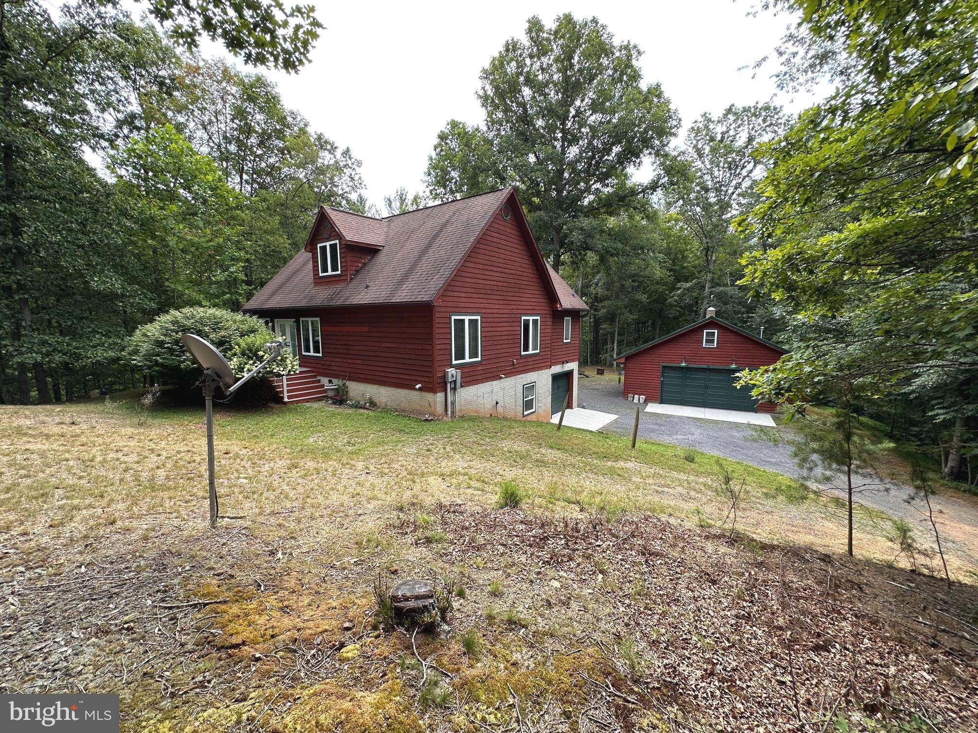 175 CHASE WOODS LANE