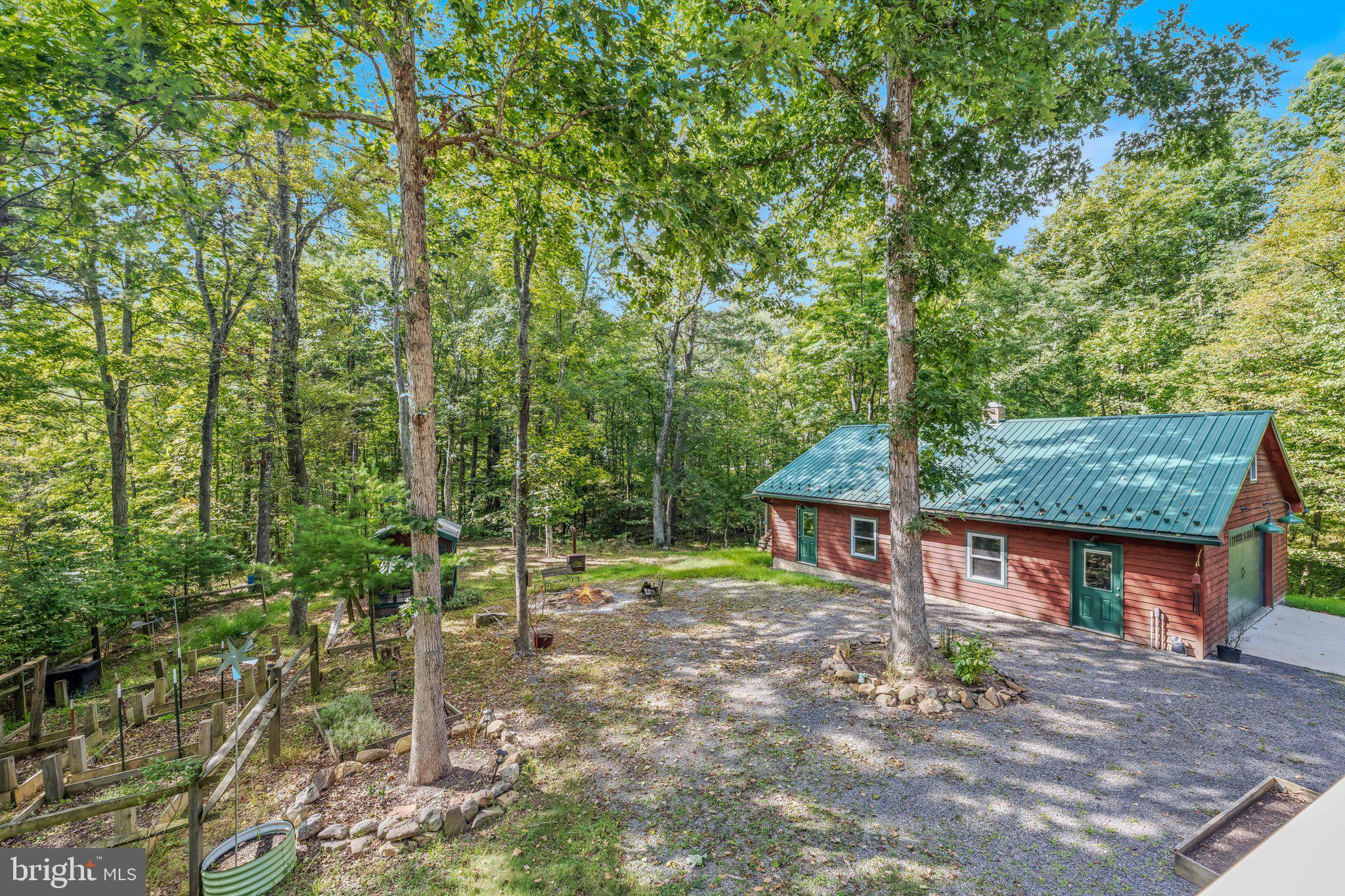 175 CHASE WOODS LANE