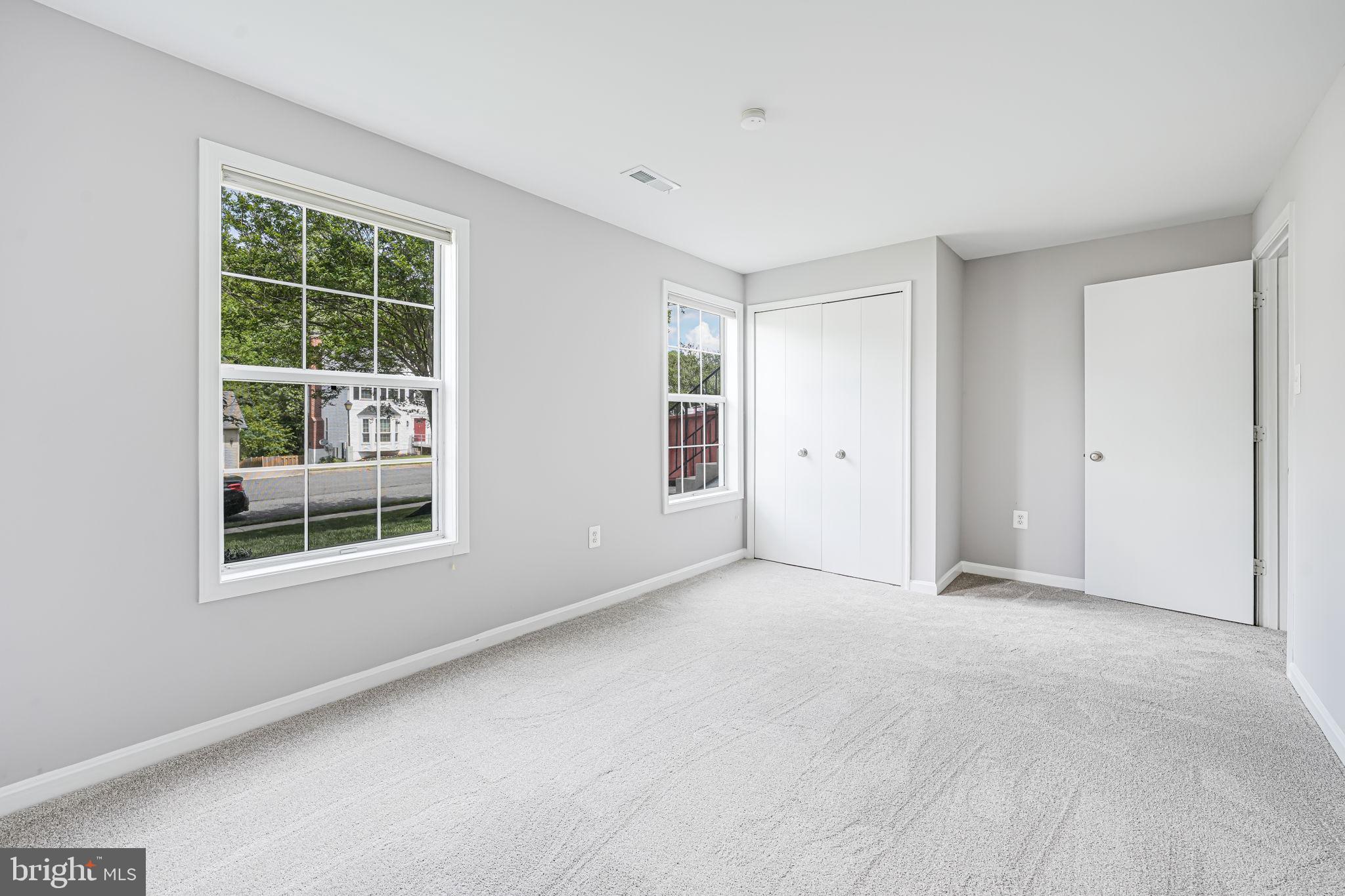 DEVON GREEN - Residential