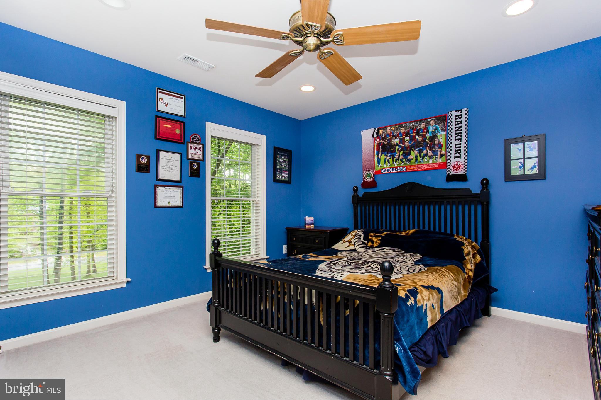 HUNTERS POND - Residential