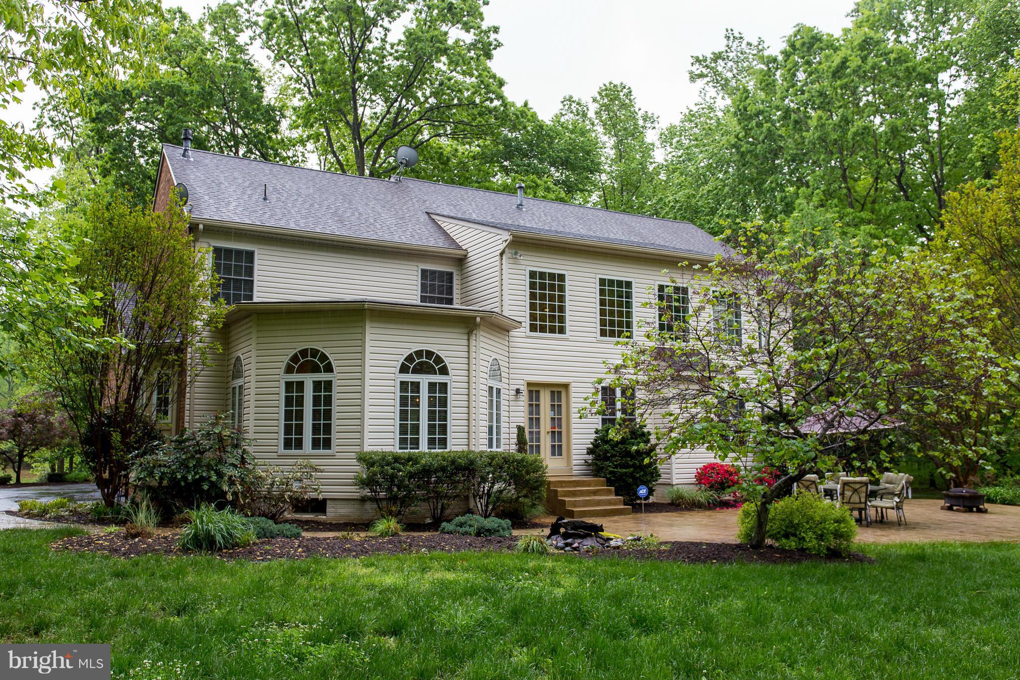 HUNTERS POND - Residential