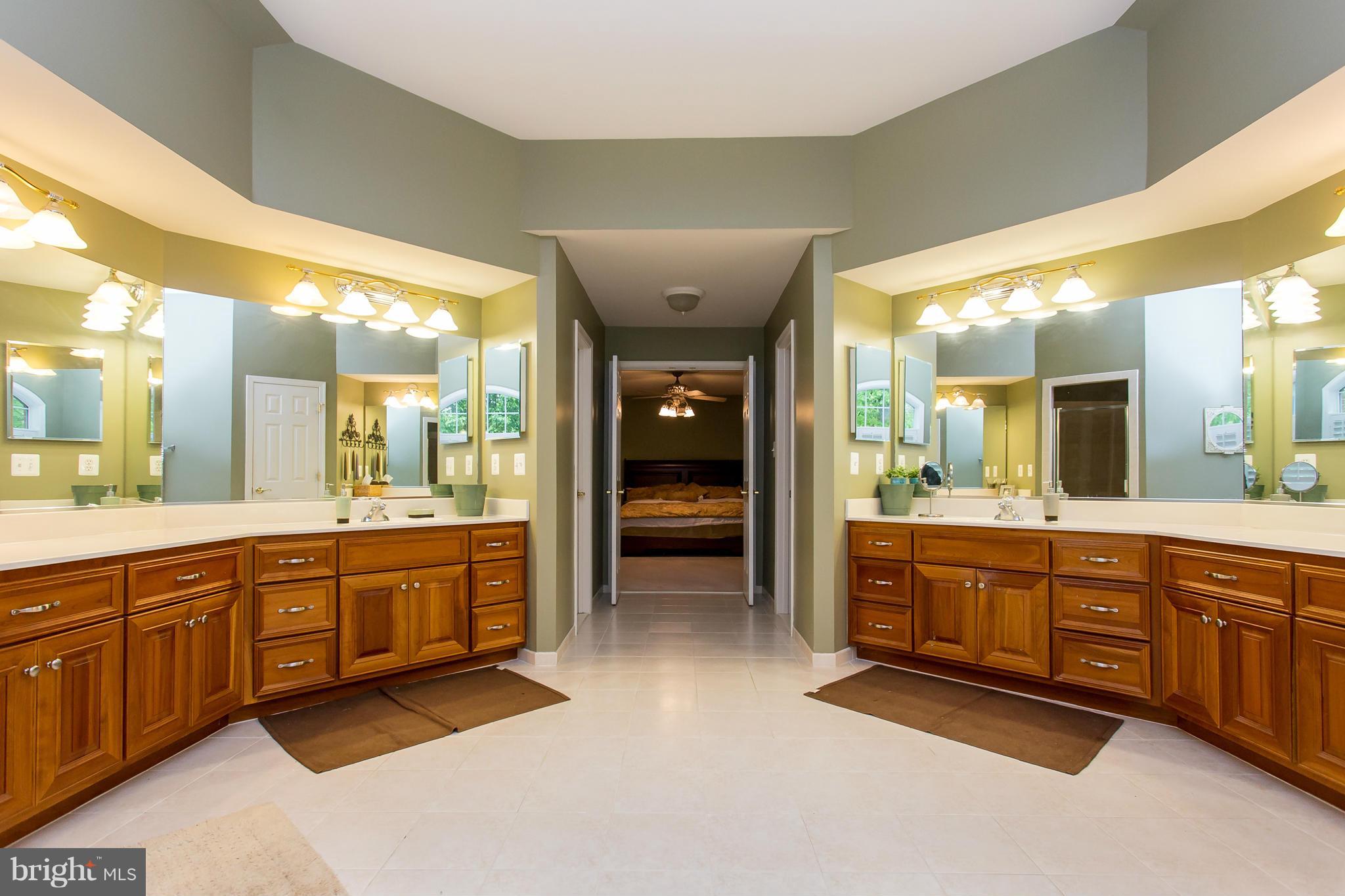 HUNTERS POND - Residential