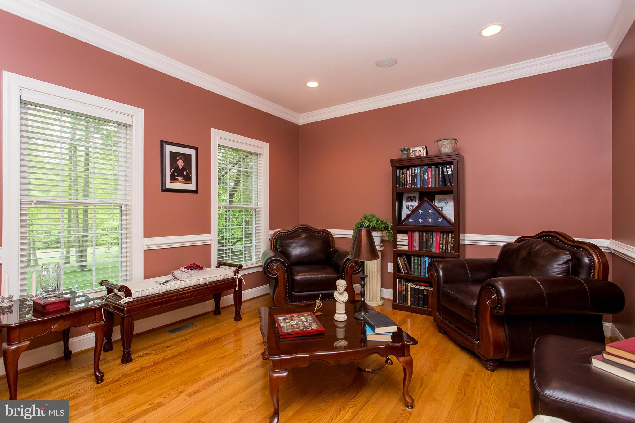 HUNTERS POND - Residential