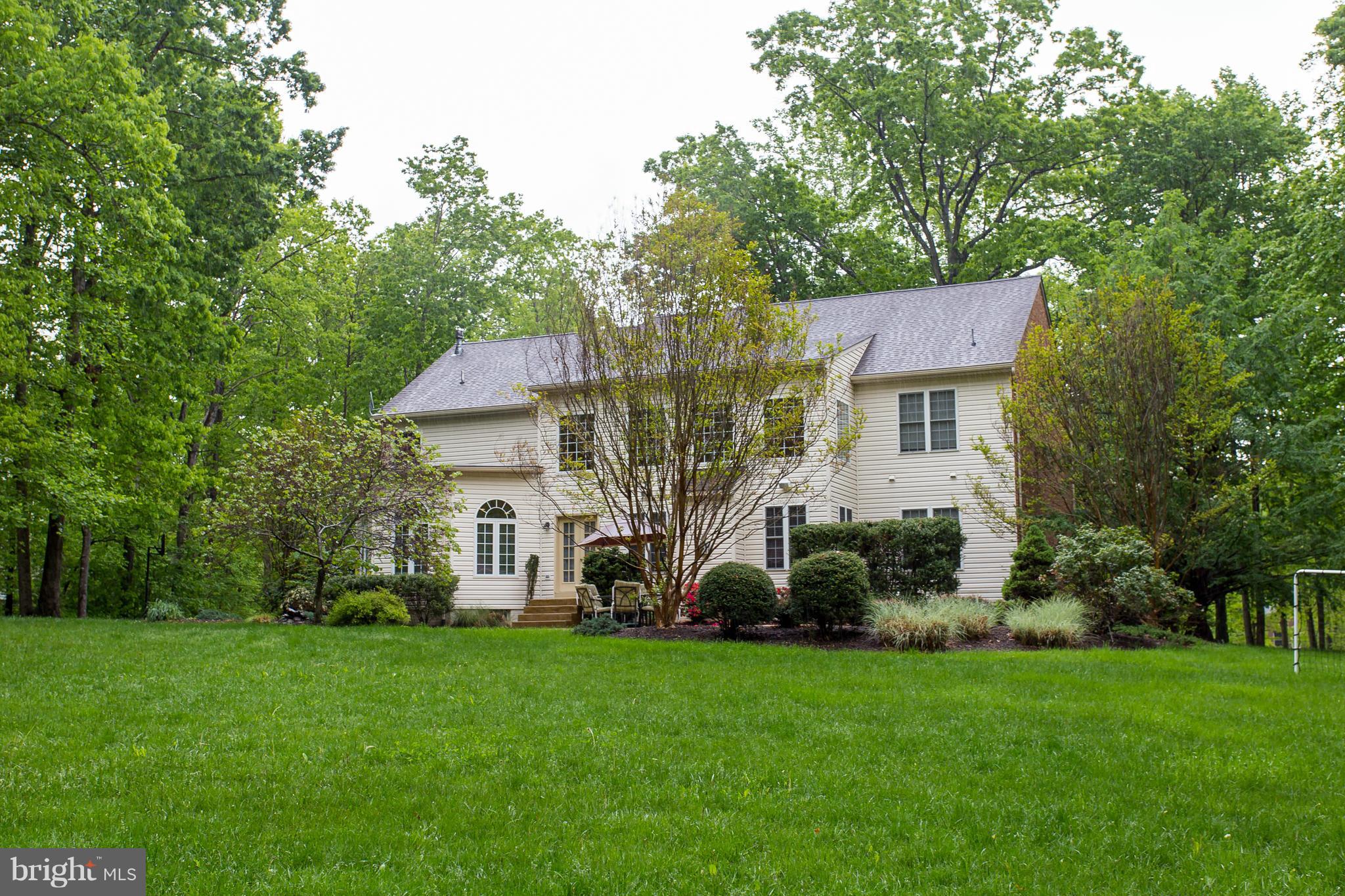 HUNTERS POND - Residential