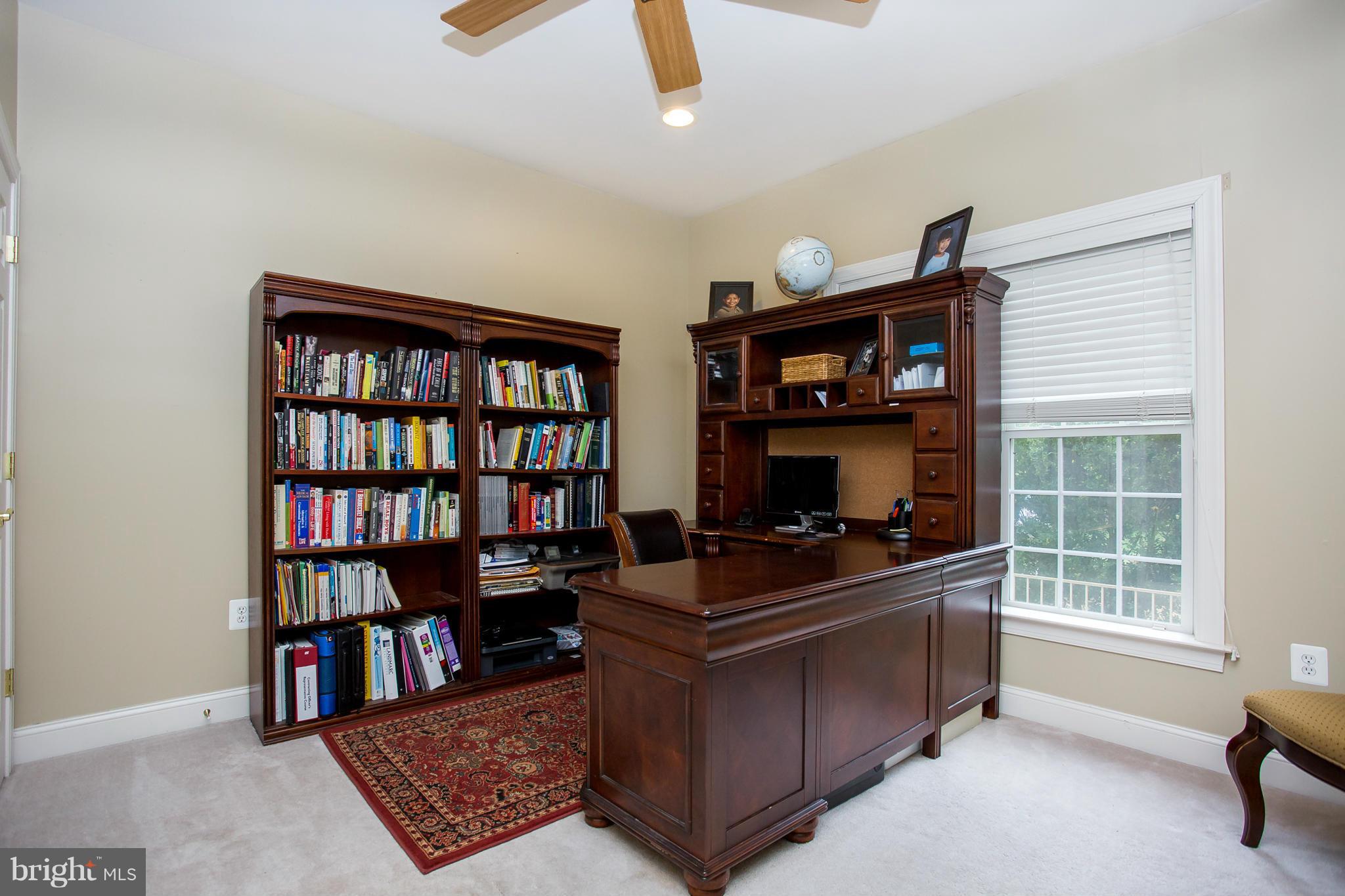 HUNTERS POND - Residential