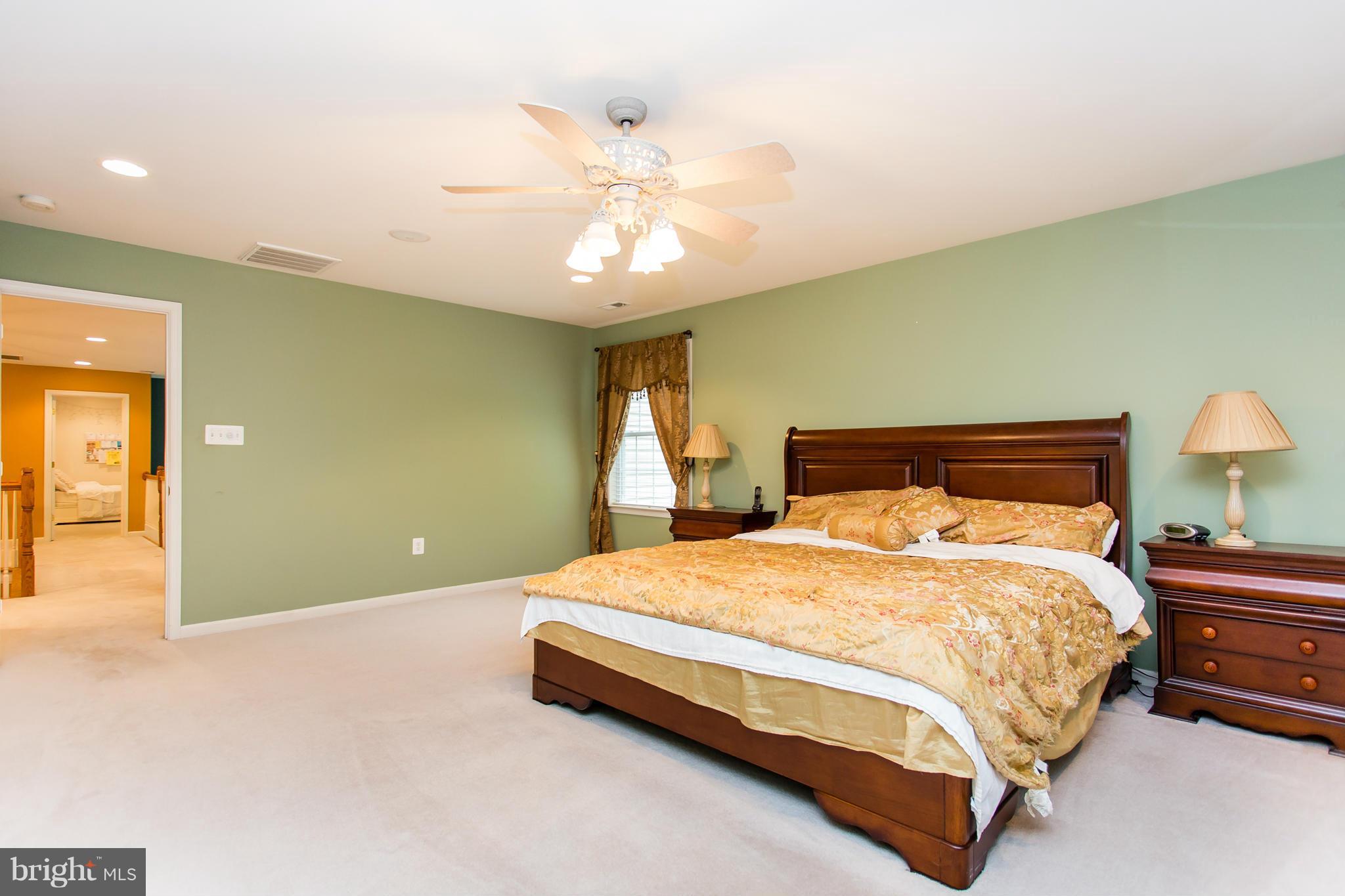 HUNTERS POND - Residential