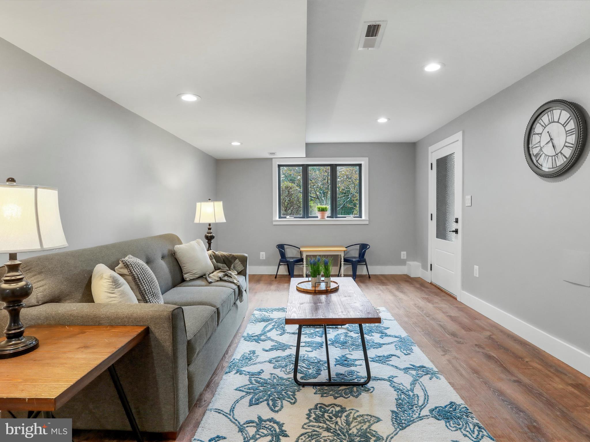 MINERAL SPRINGS - Residential