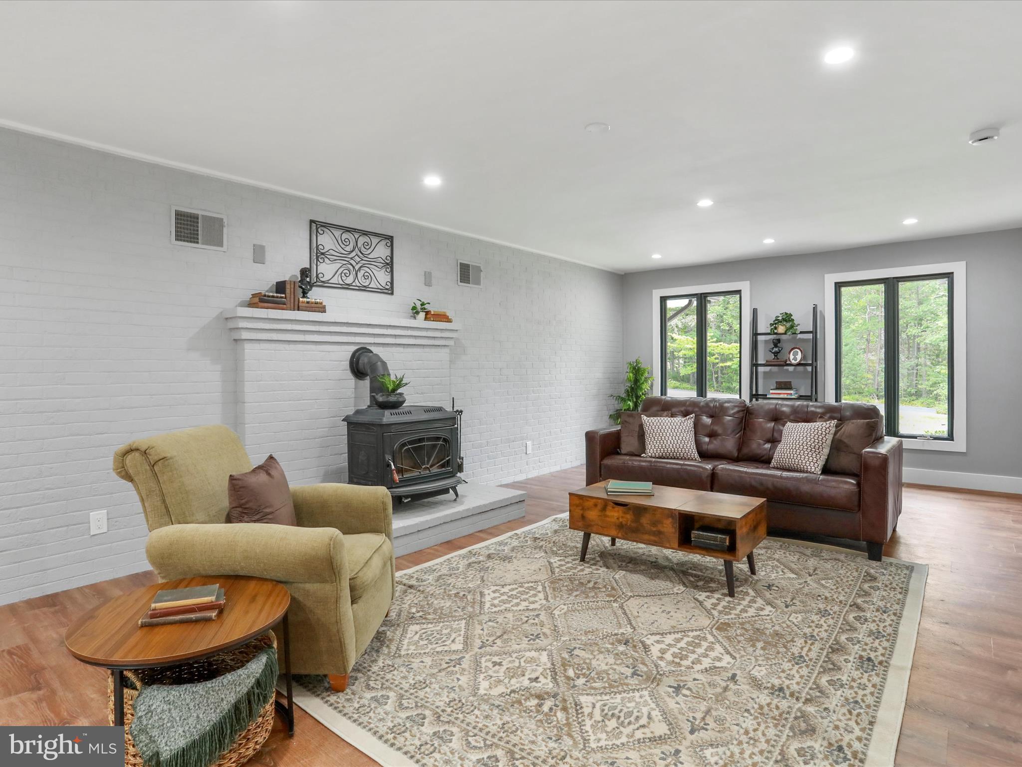 MINERAL SPRINGS - Residential