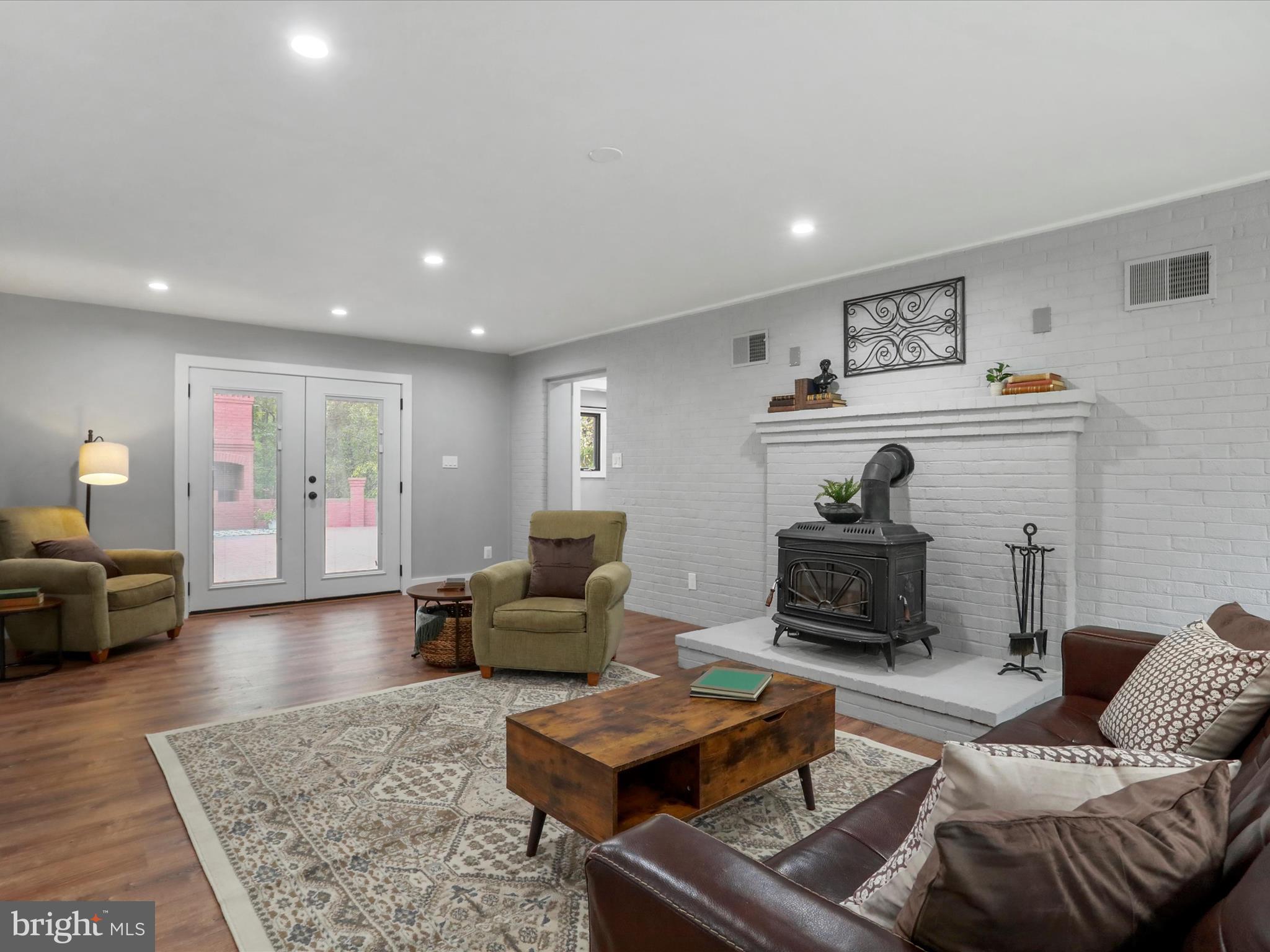 MINERAL SPRINGS - Residential