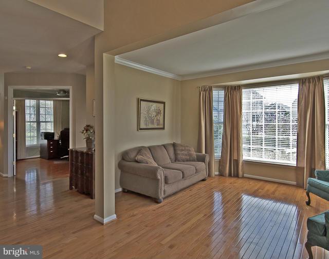 PEMBROOKE - Residential