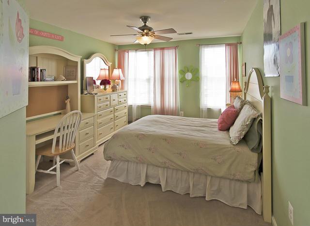 PEMBROOKE - Residential