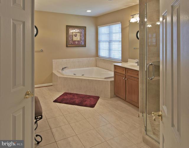 PEMBROOKE - Residential