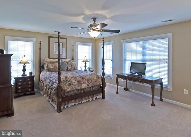 PEMBROOKE - Residential