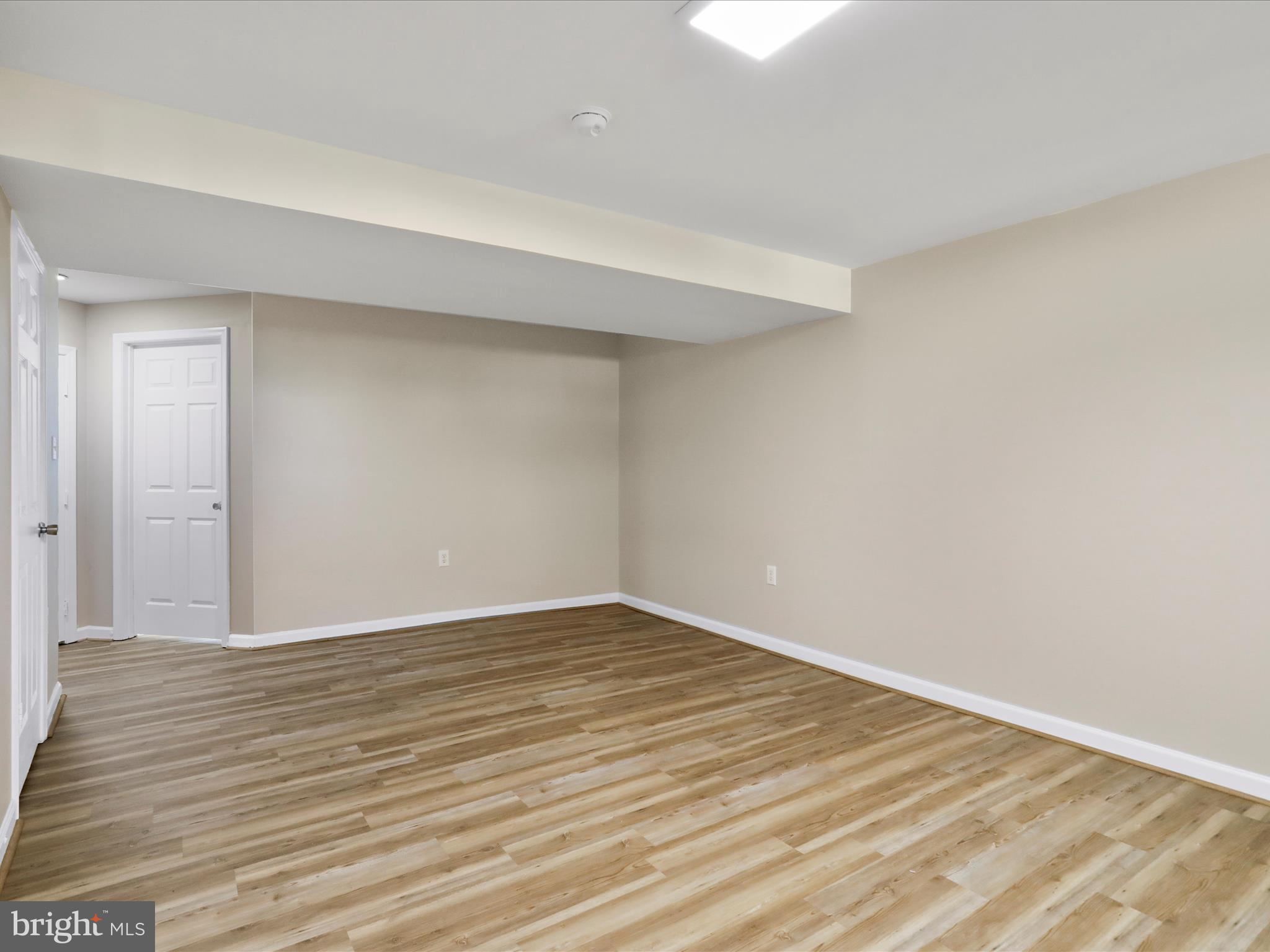 LAUREL RIDGE - Residential