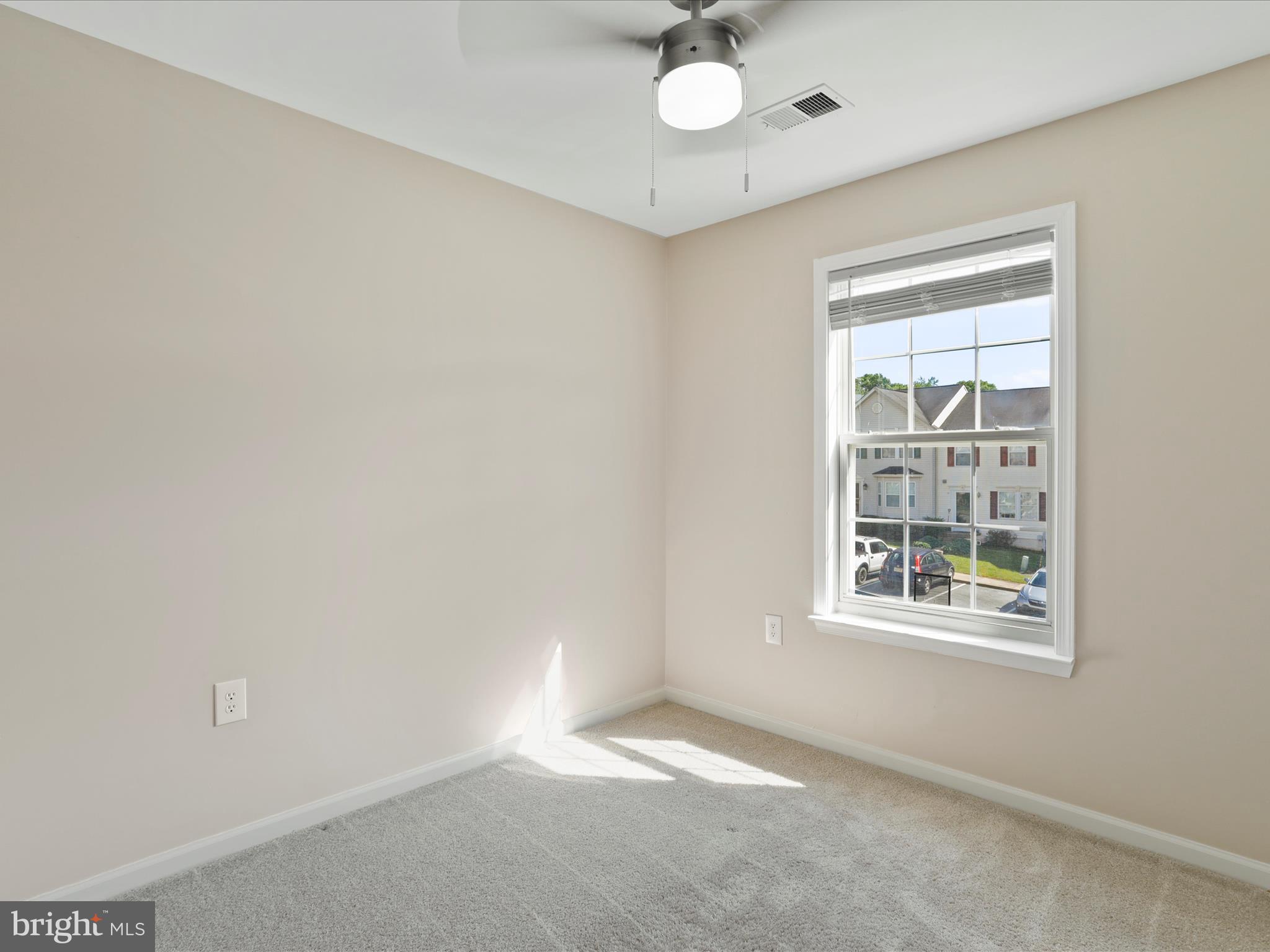 LAUREL RIDGE - Residential