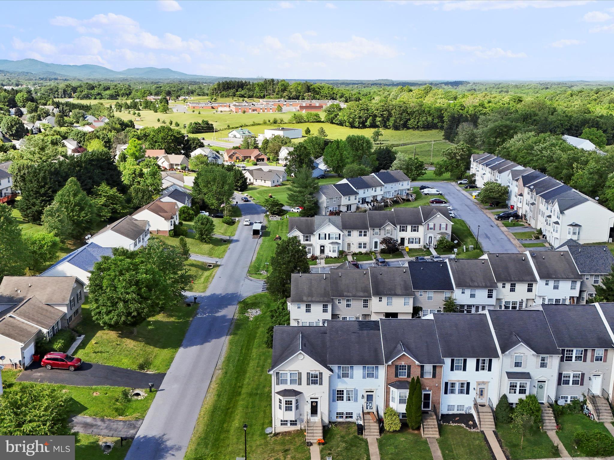 LAUREL RIDGE - Residential