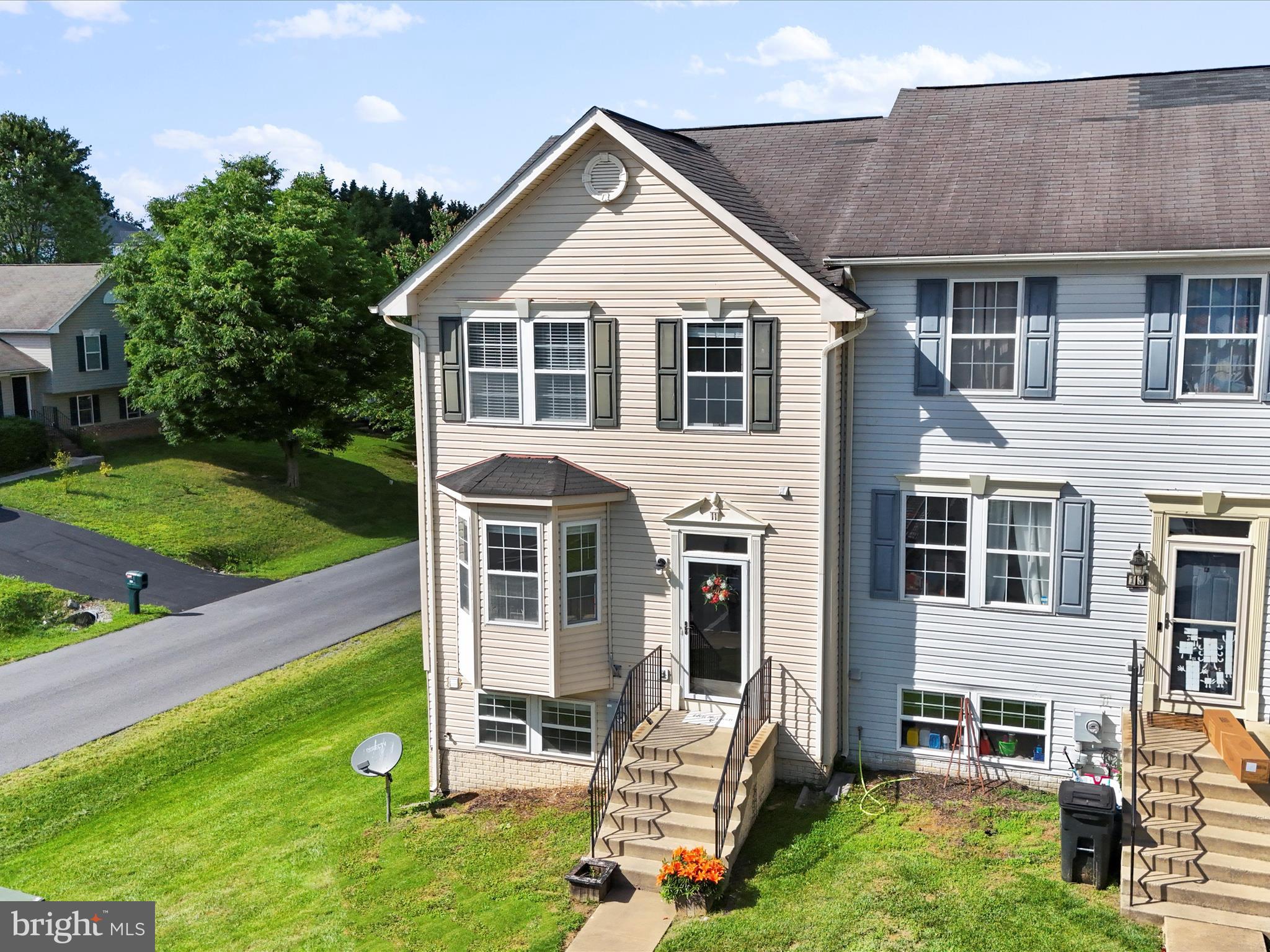 LAUREL RIDGE - Residential