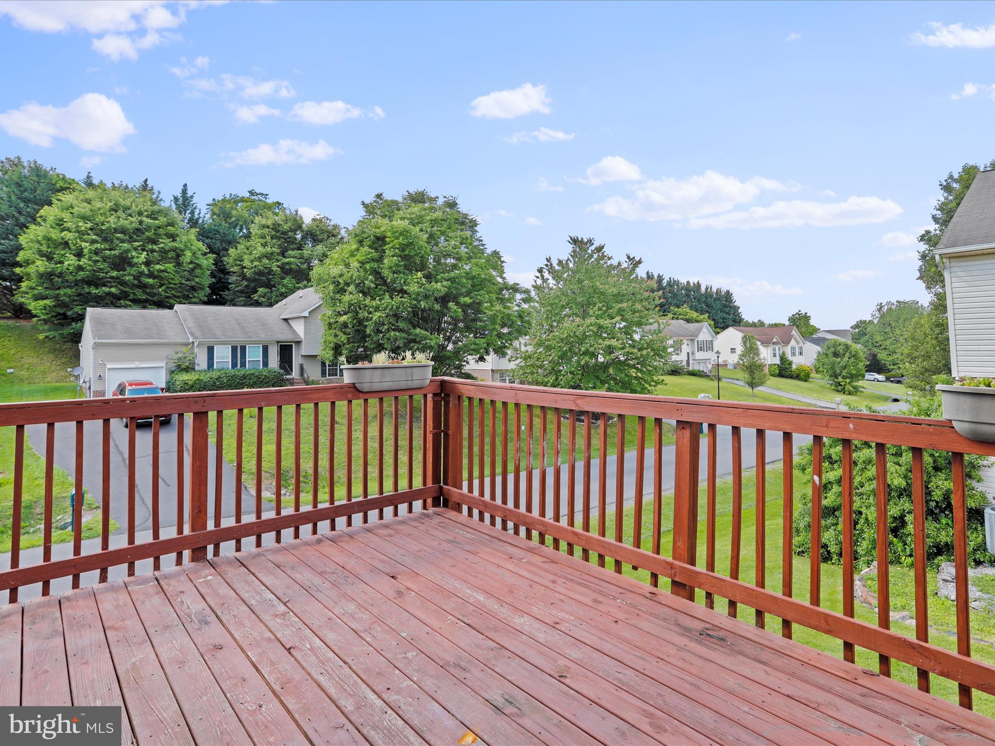 LAUREL RIDGE - Residential